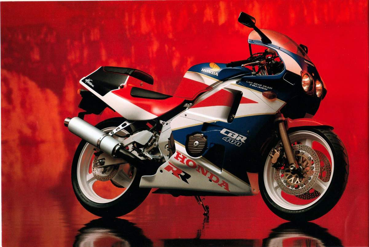 Мотоцикл Honda CBR 400RR 1987 Цена, Фото, Характеристики, Обзор, Сравнение  на БАЗАМОТО